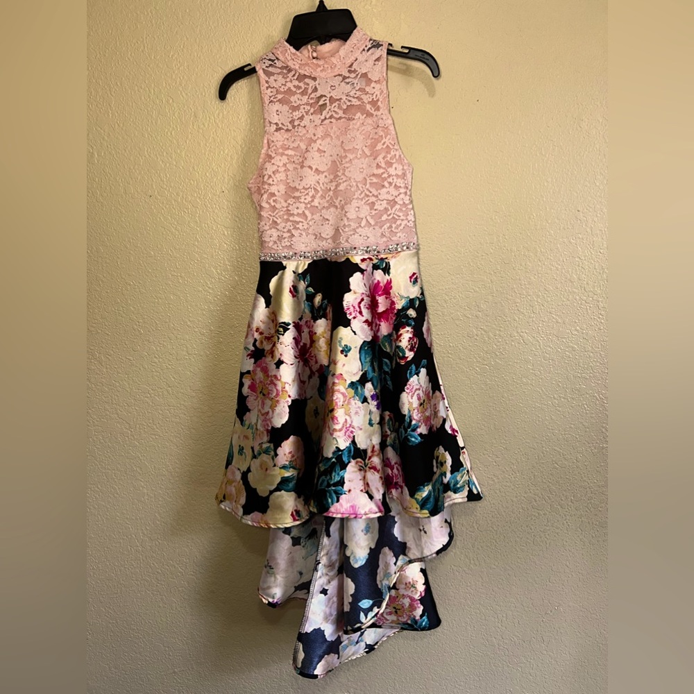 Girls, pink lace party dress